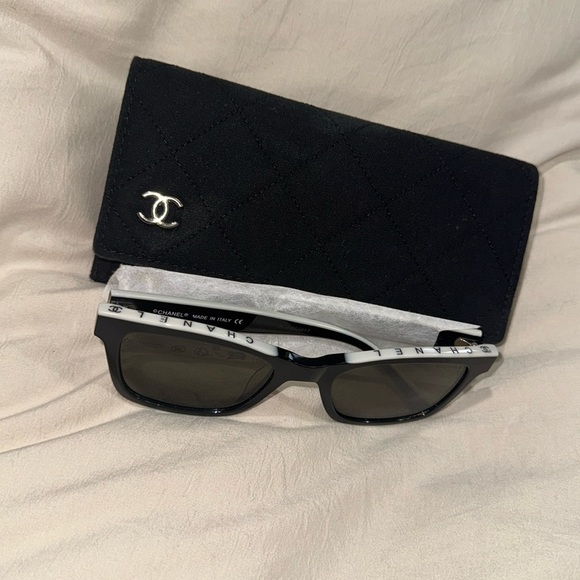 Chanel square sunglasses - Picture 1 of 4